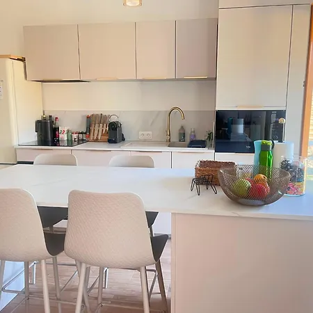 Maison Lumiere - Jardin & Bbq - 20 Min De Lyon *